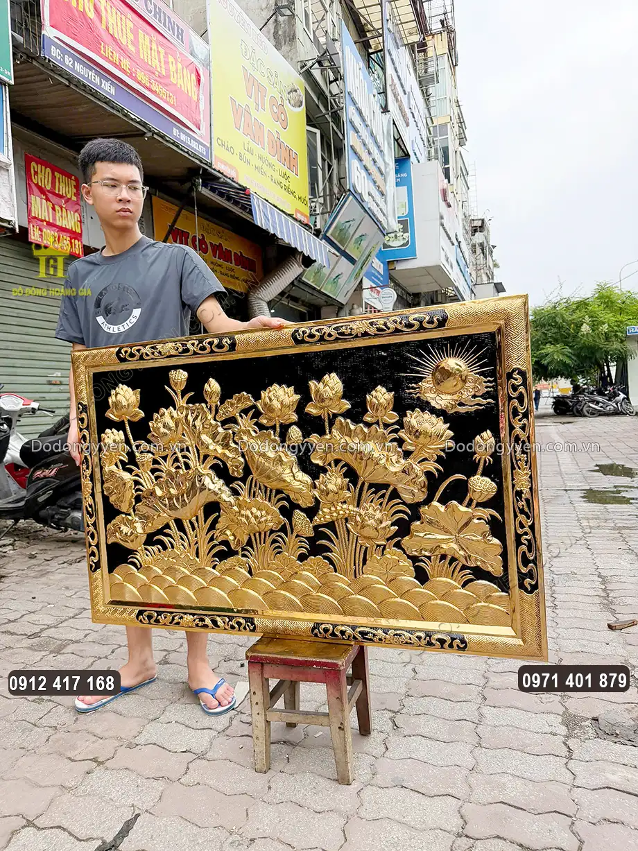 Tranh th&iacute;ch hợp treo trong kh&ocirc;ng gian ph&ograve;ng kh&aacute;ch, ph&ograve;ng thờ
